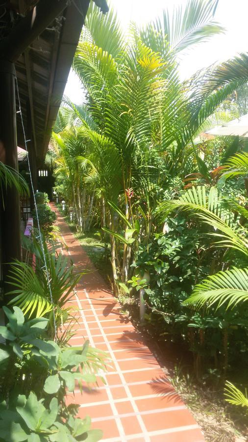 Hotel The Tamarind Sihanoukville Exterior foto