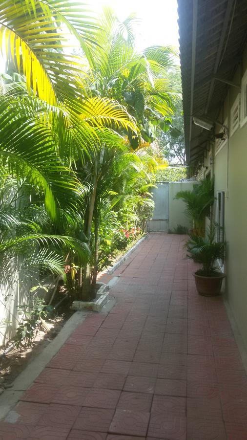 Hotel The Tamarind Sihanoukville Exterior foto